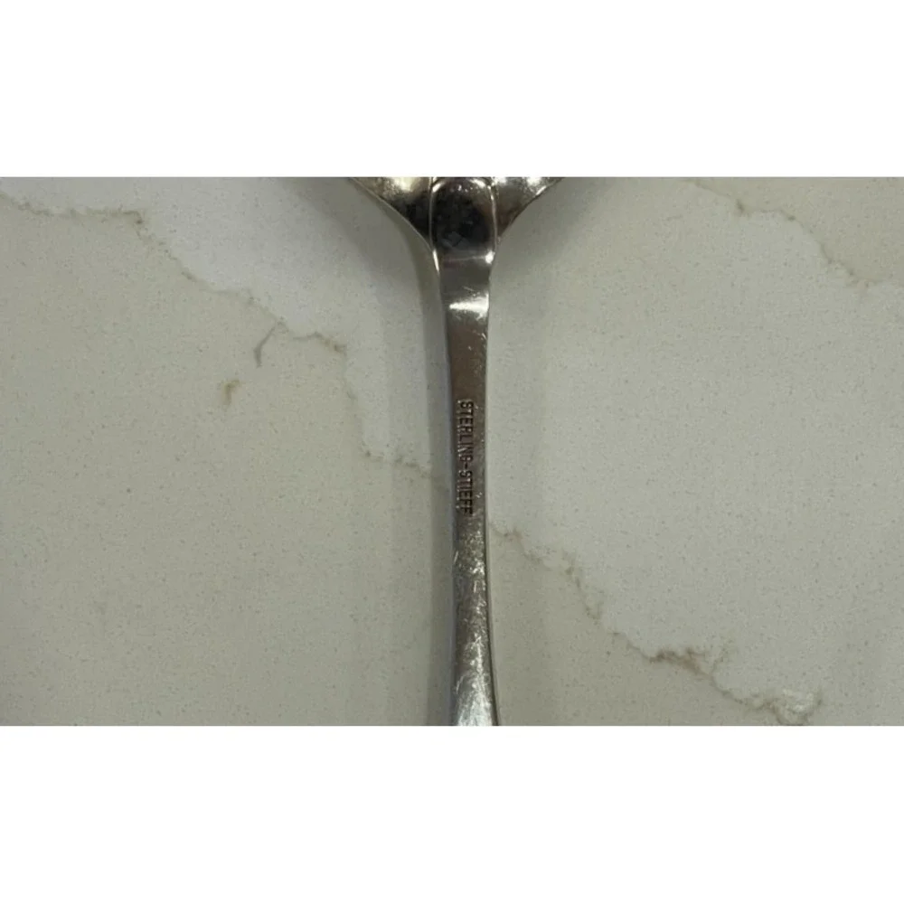Queen Anne Williamsburg Stieff Sterling Silver Serving Spoon 7 7/8